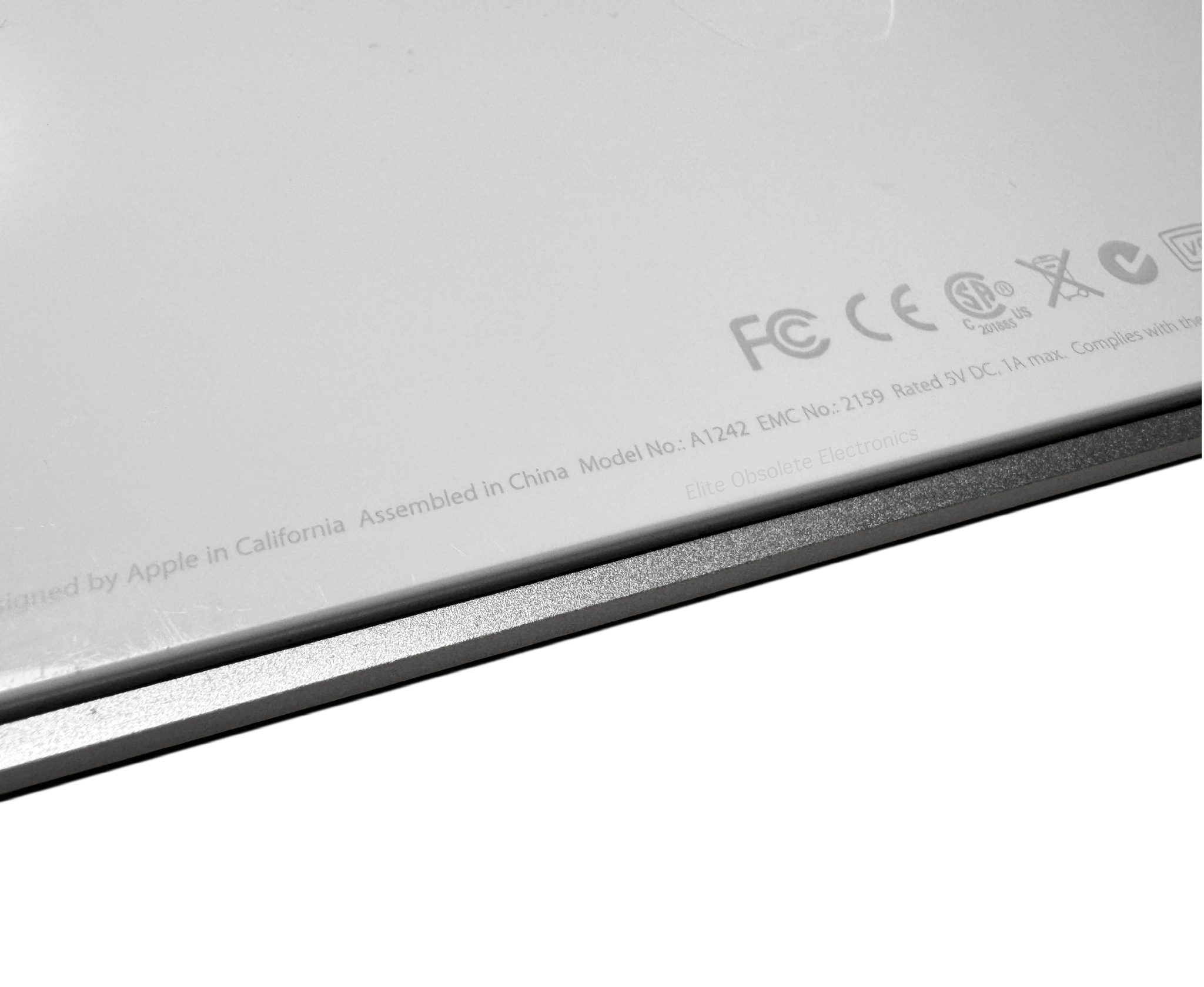 Original Apple Wired Keyboard Compact Mac Layout Dual USB Hub 2009