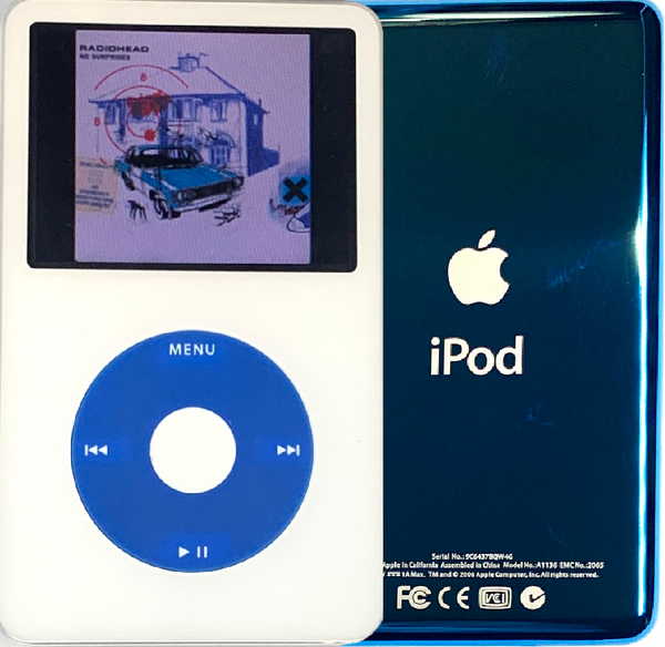 Apple iPod Classic 60GB 第5世代 + iPod Dock Apple iPod Classic 60GB 第5世代 + iPod Dock