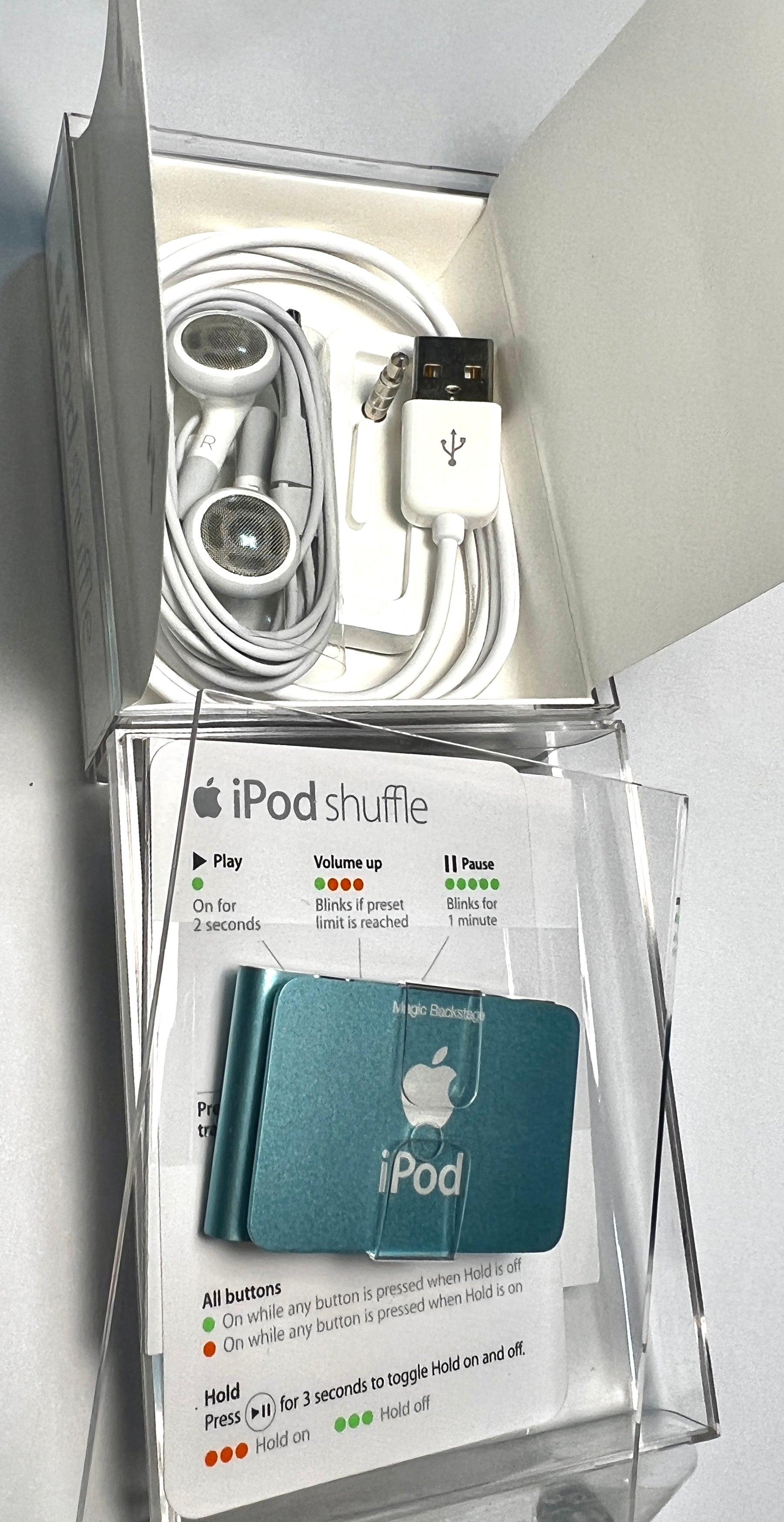 Magic Backstage' Open Box Apple iPod Shuffle 2nd Generation 2GB